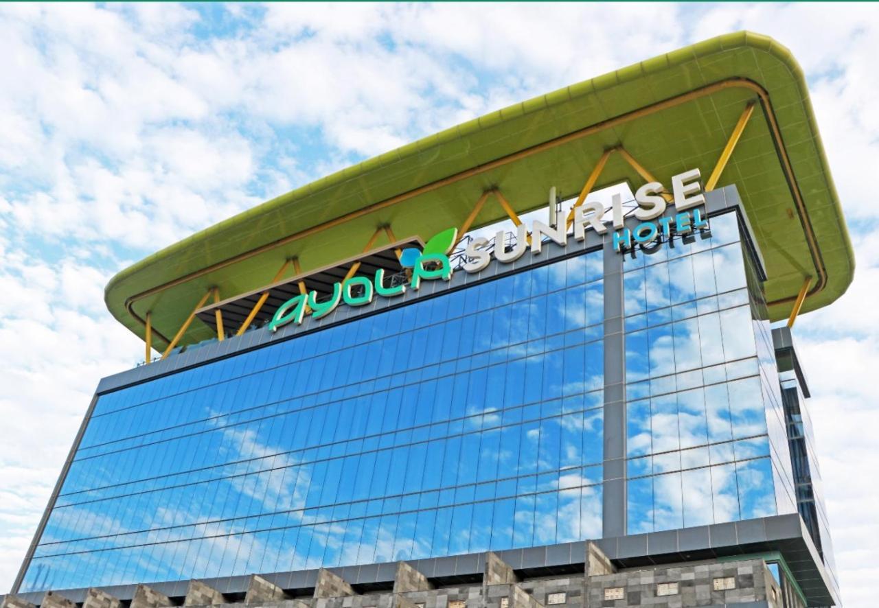 ホテル アヨーラ サンライズ モジョケルト Mojokerto エクステリア 写真