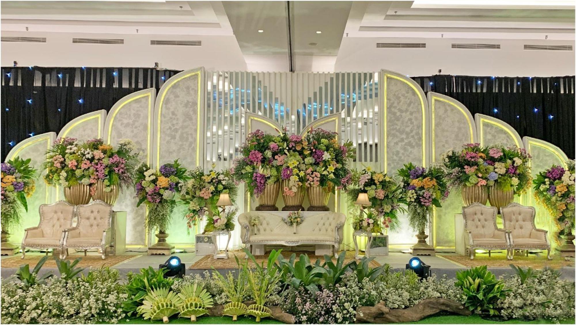 ホテル アヨーラ サンライズ モジョケルト Mojokerto エクステリア 写真